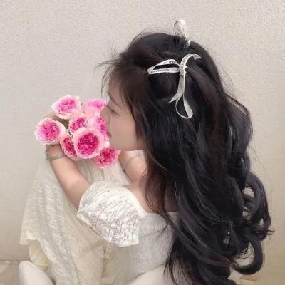 黑夜里的眼睛